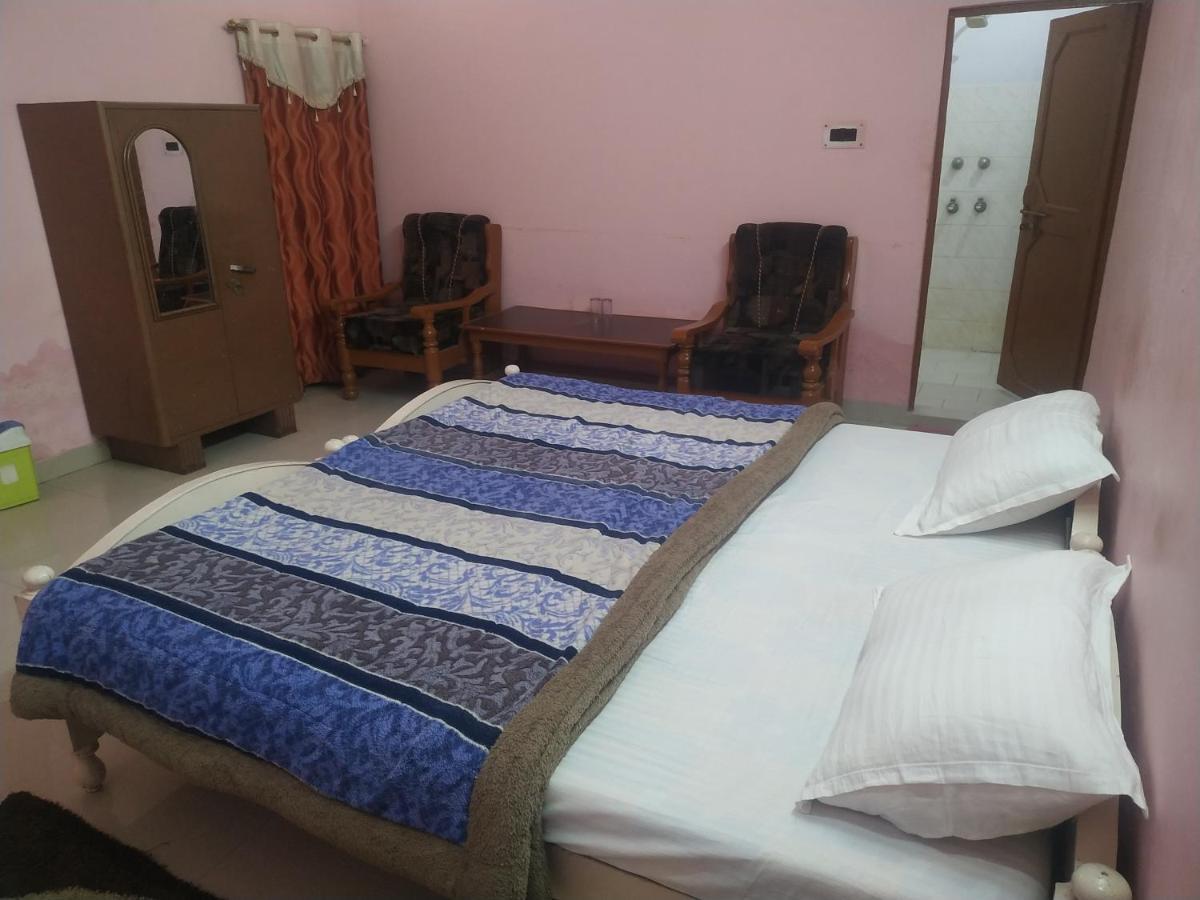 Hotel Shri Mahant Orchha 5 Mint Walking From Ram Raja Temple Luaran gambar