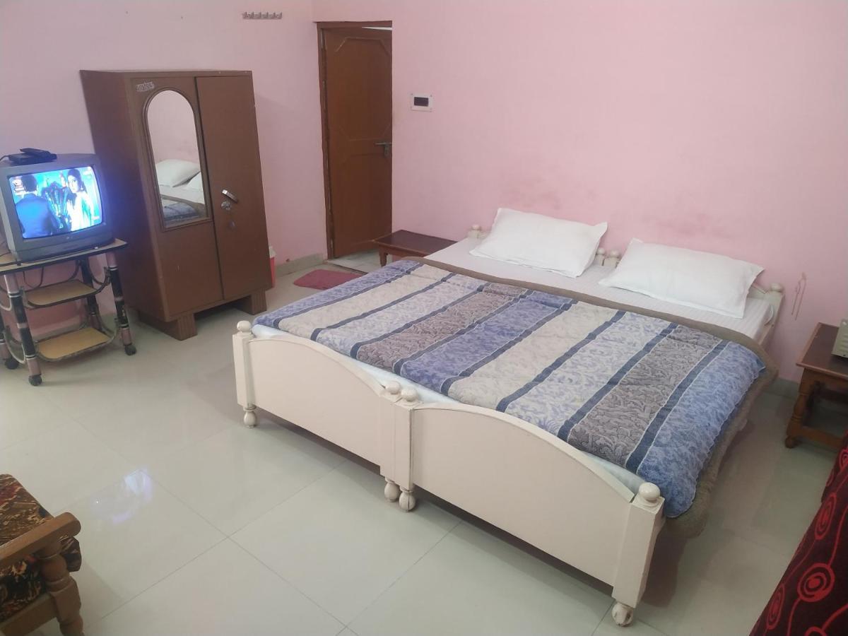 Hotel Shri Mahant Orchha 5 Mint Walking From Ram Raja Temple Luaran gambar