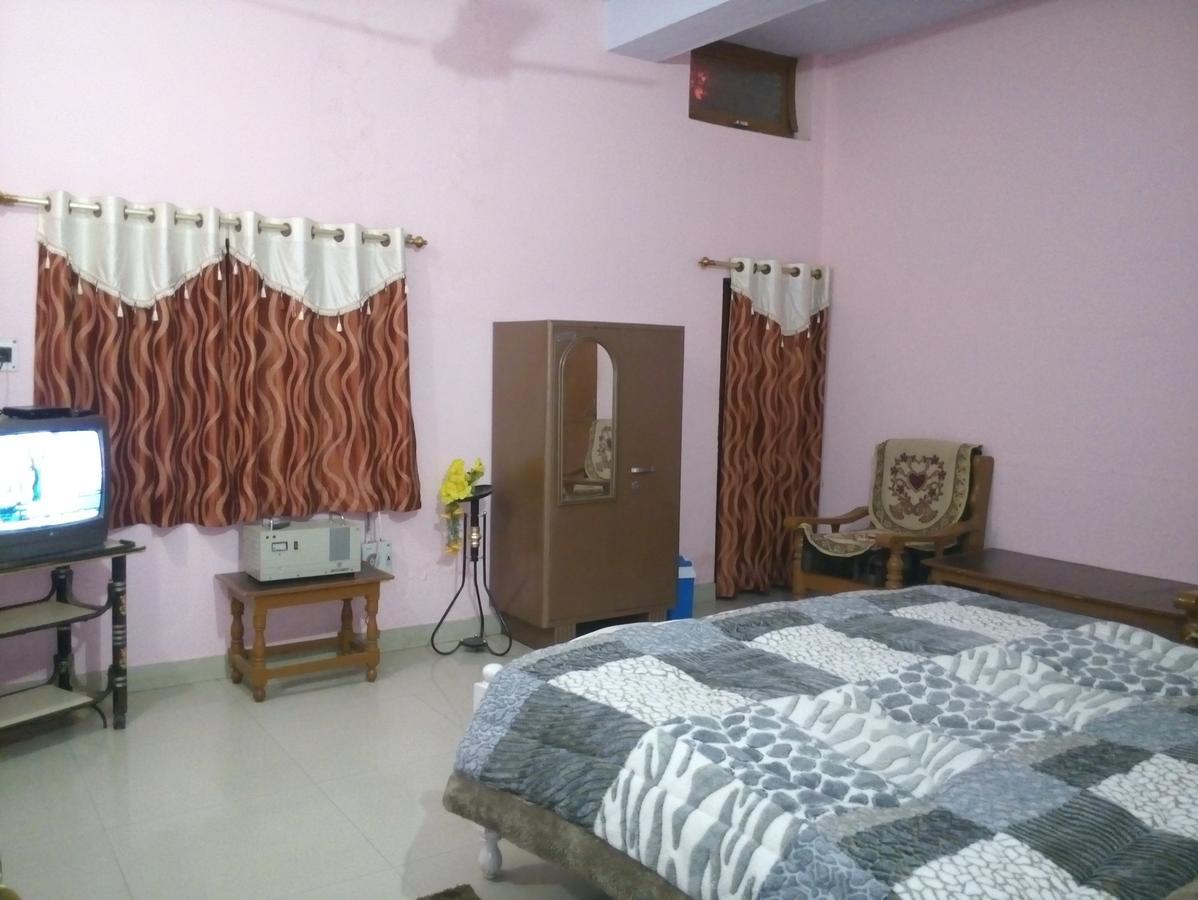 Hotel Shri Mahant Orchha 5 Mint Walking From Ram Raja Temple Luaran gambar