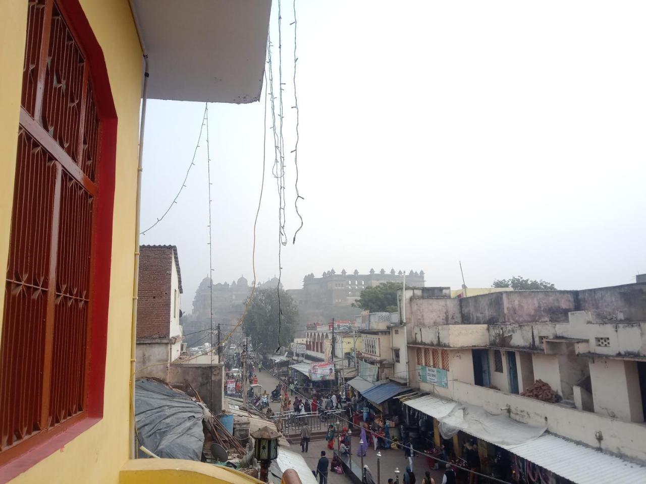 Hotel Shri Mahant Orchha 5 Mint Walking From Ram Raja Temple Luaran gambar